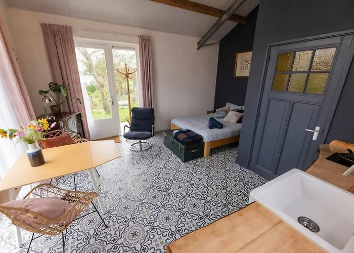 De Boterhal - Op Natuurboerderij Nyaraló *